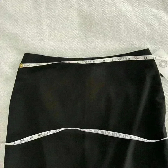 New With Tags DONCASTER Skirt Size 8 Black Pencil Knee Length Zip Career Office - Picture 5 of 7